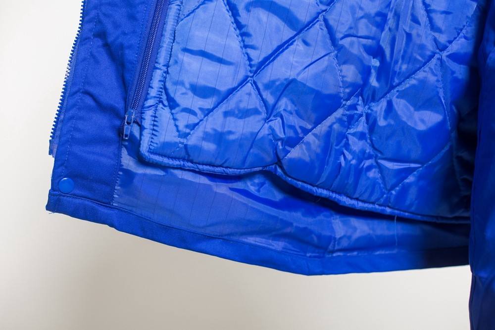 冬季棉服防靜電細節(jié)展示